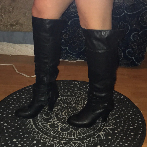 ❌❌SOLD❌❌ - Picture 2 of 3